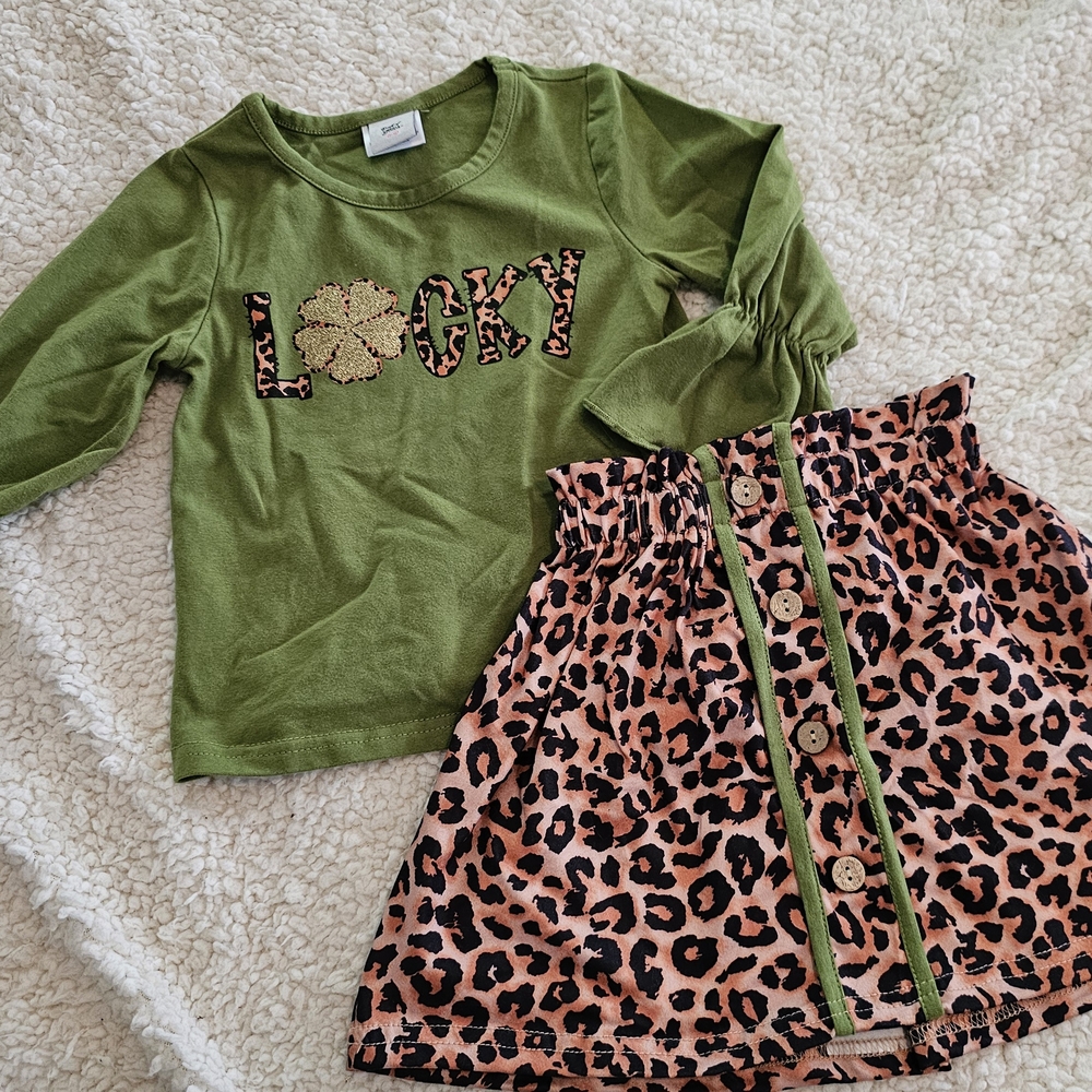 Green and Brown Leopard Print Skirt with Relaxed Silhouette
